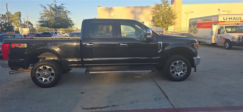 Ford F-250 SD Lariat Crew Cab 4WD 2022