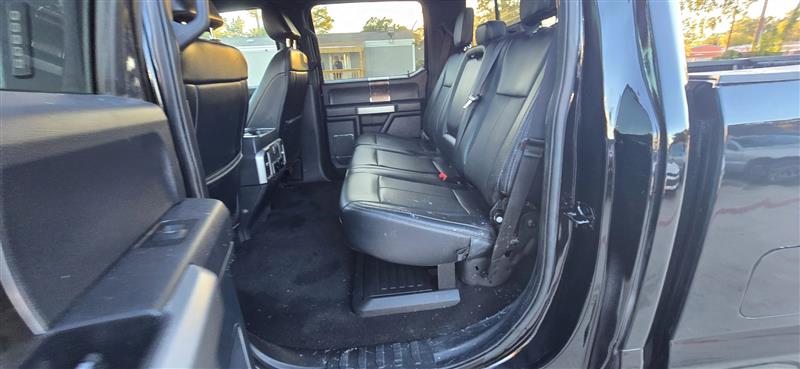 Ford F-250 SD Lariat Crew Cab 4WD 2022