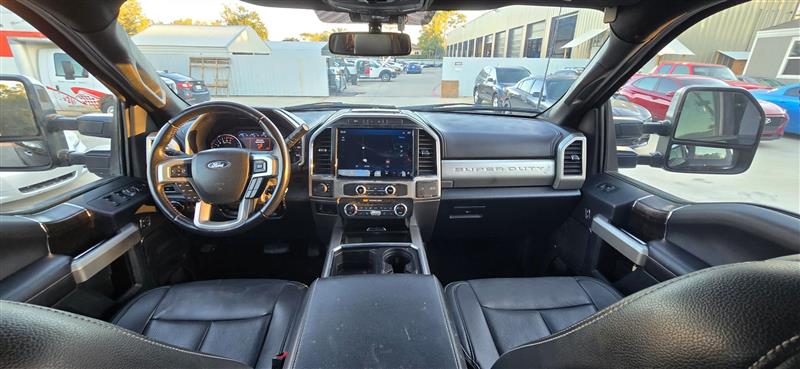 Ford F-250 SD Lariat Crew Cab 4WD 2022