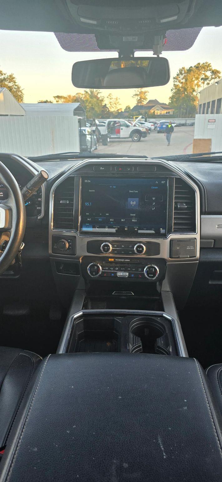 Ford F-250 SD Lariat Crew Cab 4WD 2022