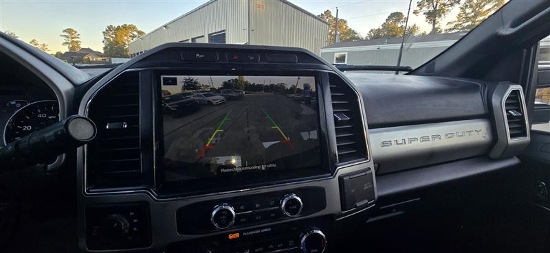 Ford F-250 SD Lariat Crew Cab 4WD 2022