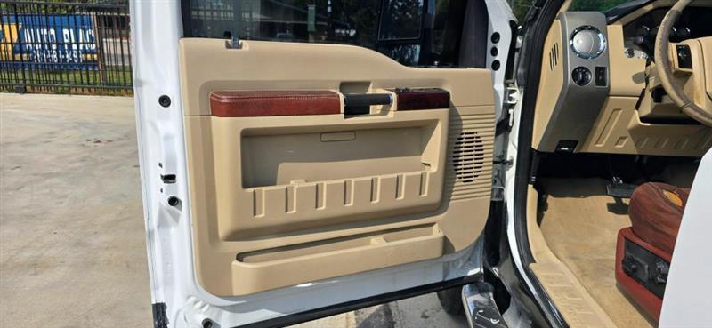 Ford F-350 SD FX4 Crew Cab Long Bed DRW 4WD 2009