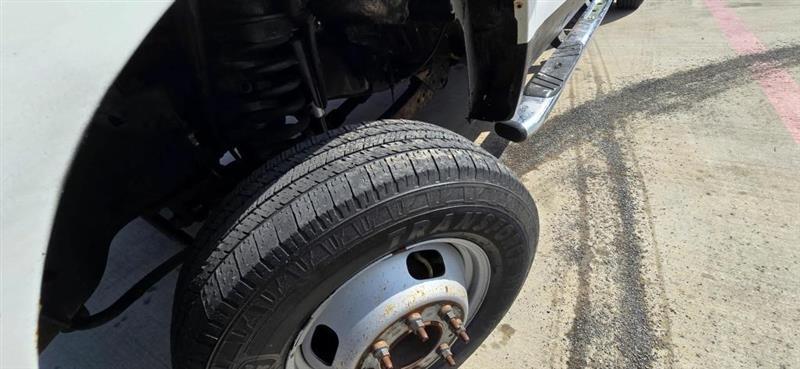 Ford F-350 SD FX4 Crew Cab Long Bed DRW 4WD 2009