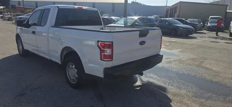 Ford F-150 XL SuperCab 8-ft. 2WD 2018