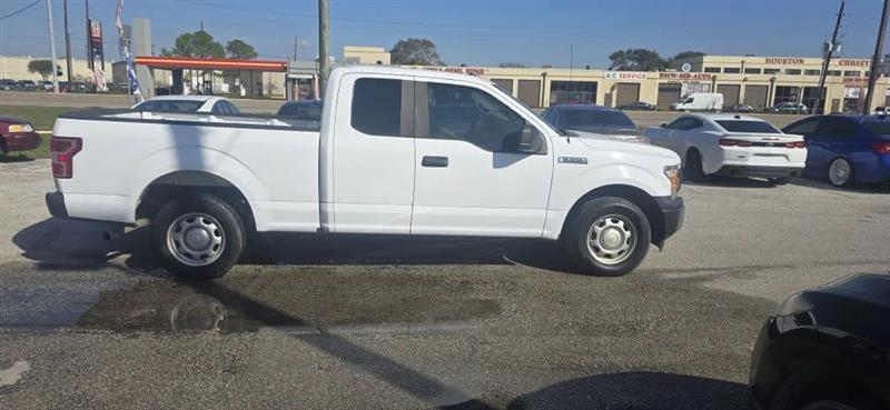 Ford F-150 XL SuperCab 8-ft. 2WD 2018