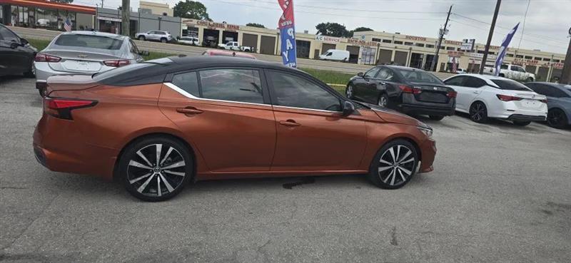 Nissan Altima 2.5 SR 2022