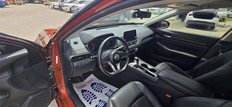 Nissan Altima 2.5 SR 2022