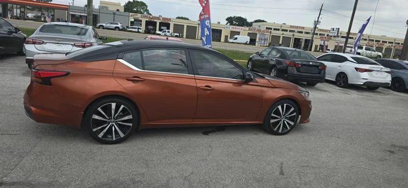 Nissan Altima 2.5 SR 2022