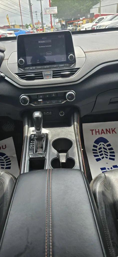 Nissan Altima 2.5 SR 2022