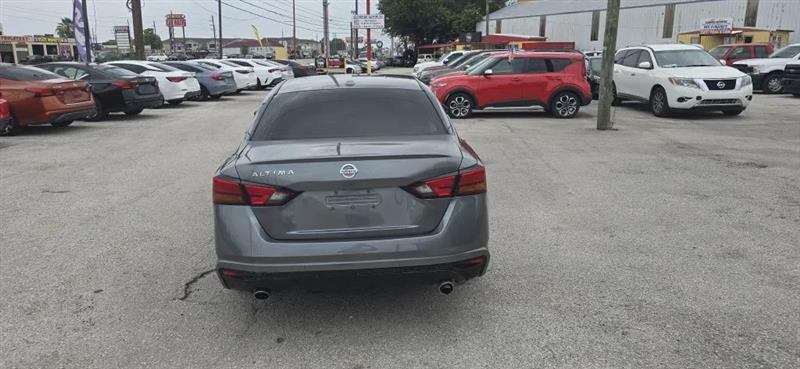 Nissan Altima 2.5 Platinum 2020