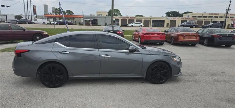 Nissan Altima 2.5 Platinum 2020