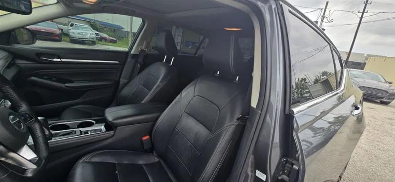 Nissan Altima 2.5 Platinum 2020