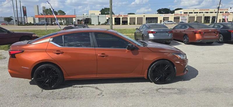 Nissan Altima 2.5 SR 2020