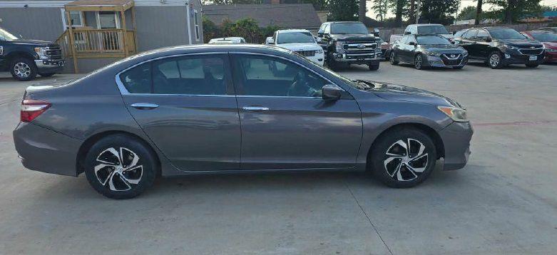 Honda Accord LX Sedan CVT 2017