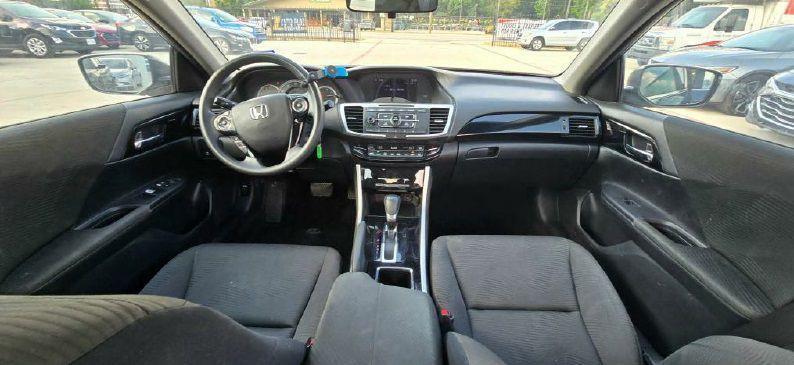Honda Accord LX Sedan CVT 2017