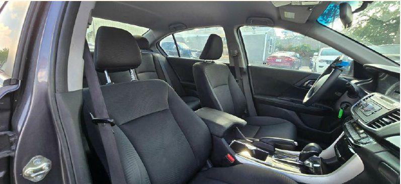 Honda Accord LX Sedan CVT 2017