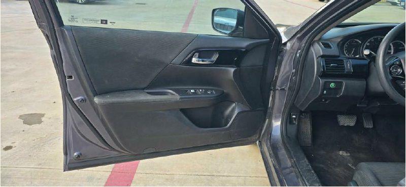Honda Accord LX Sedan CVT 2017