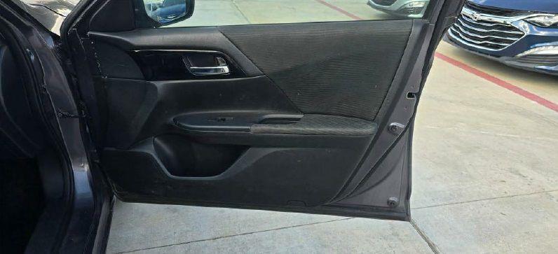 Honda Accord LX Sedan CVT 2017