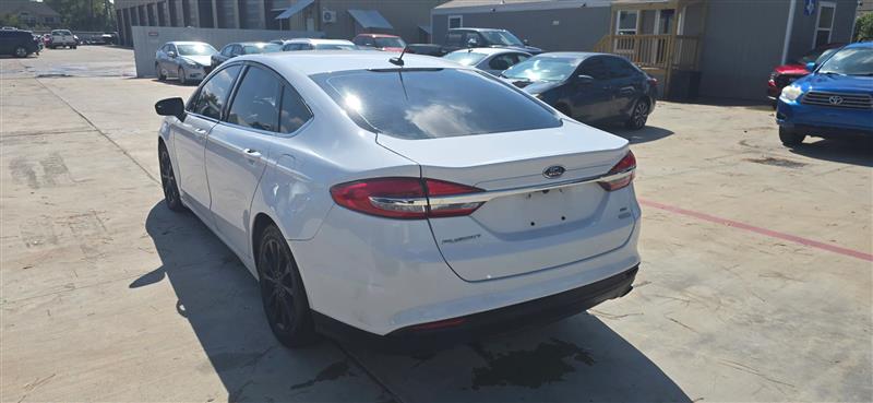 Ford Fusion SE 2017