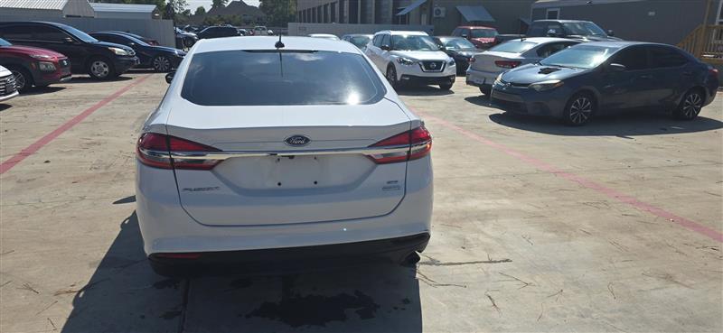 Ford Fusion SE 2017