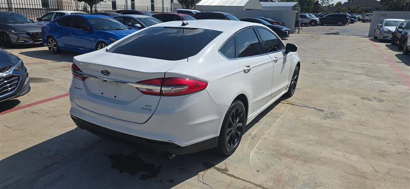 Ford Fusion SE 2017