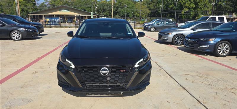 Nissan Altima VC-T SR 2023