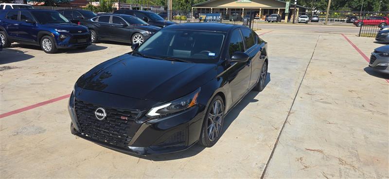 Nissan Altima VC-T SR 2023