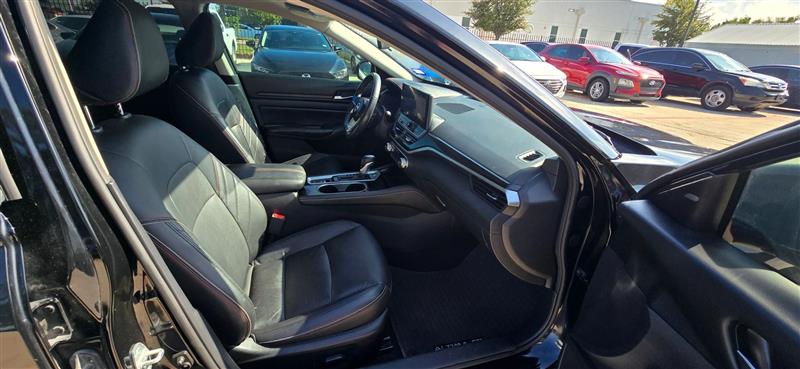 Nissan Altima VC-T SR 2023