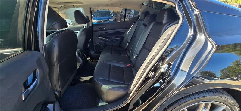 Nissan Altima VC-T SR 2023