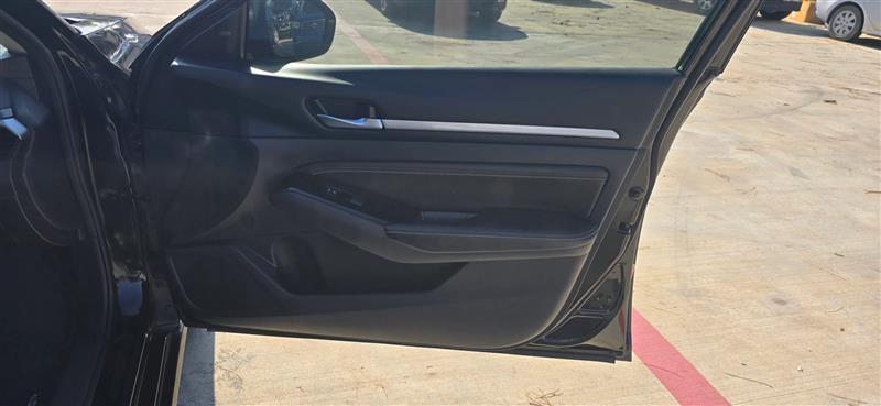 Nissan Altima VC-T SR 2023