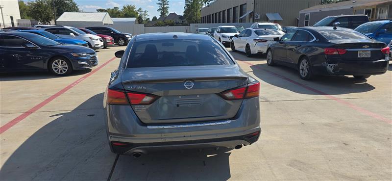 Nissan Altima 2.5 SR 2020