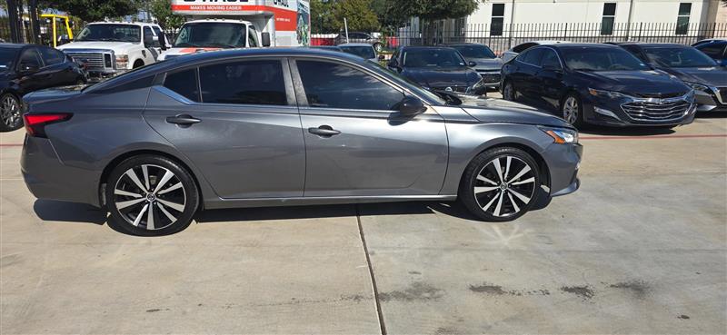 Nissan Altima 2.5 SR 2020