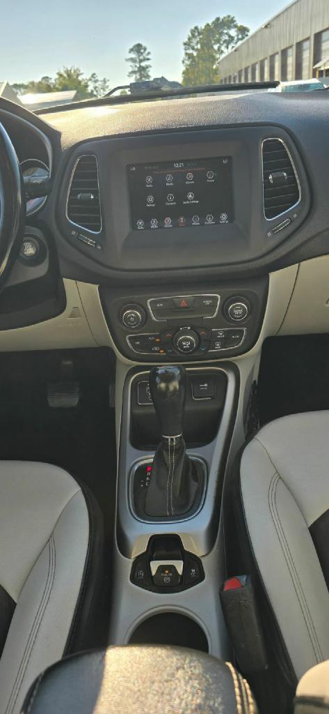 Jeep Compass Latitude FWD 2020