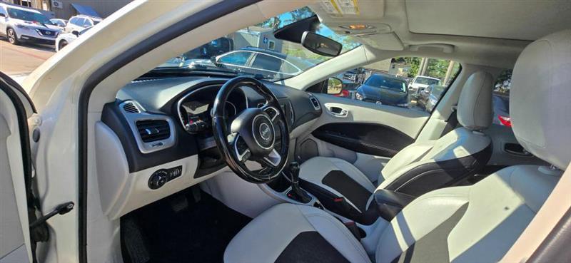 Jeep Compass Latitude FWD 2020