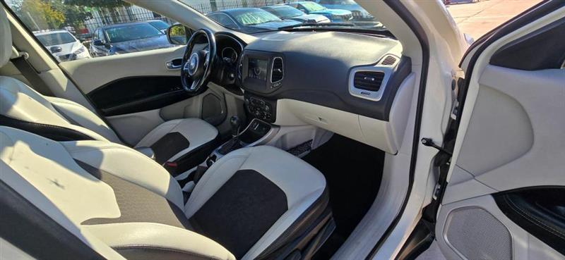 Jeep Compass Latitude FWD 2020