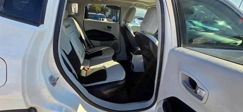 Jeep Compass Latitude FWD 2020