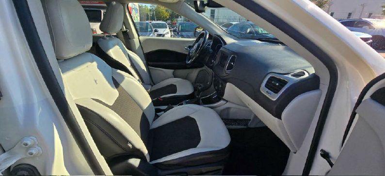 Jeep Compass Latitude FWD 2020