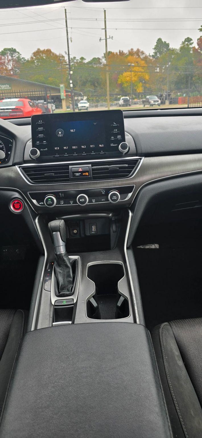 Honda Accord LX CVT 2019