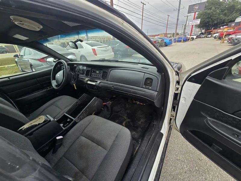 Ford Crown Victoria Police Interceptor 2009