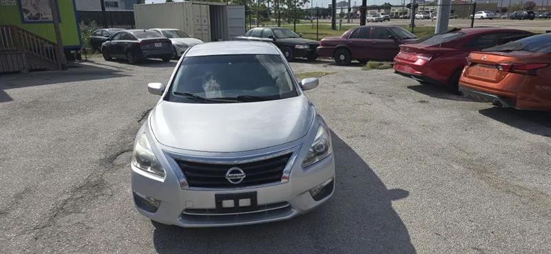 Nissan Altima 2.5 S 2014