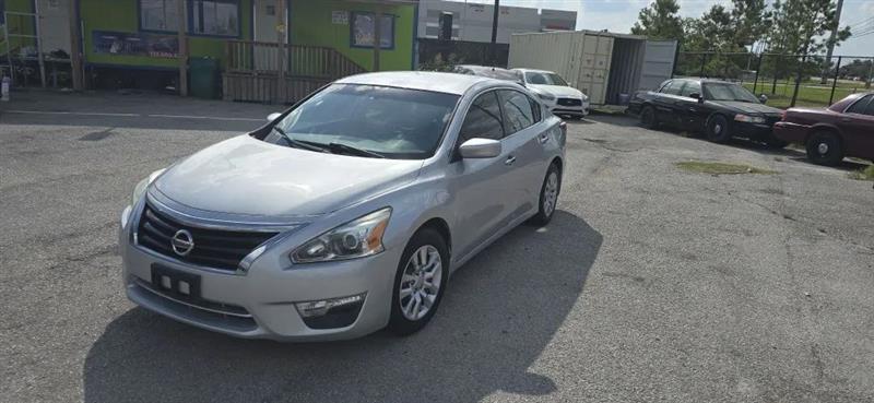 Nissan Altima 2.5 S 2014