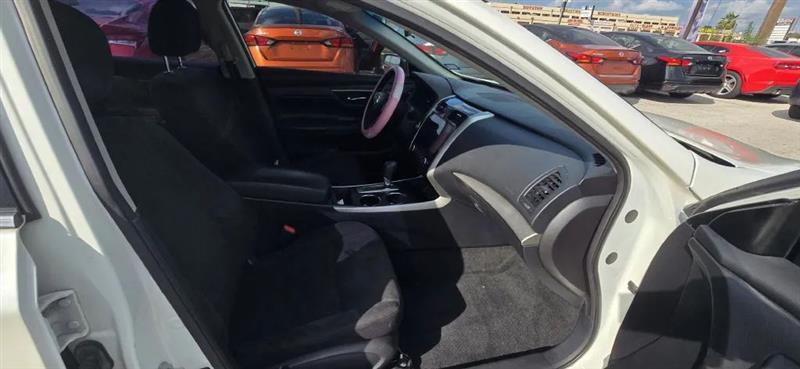 Nissan Altima 2.5 S 2014