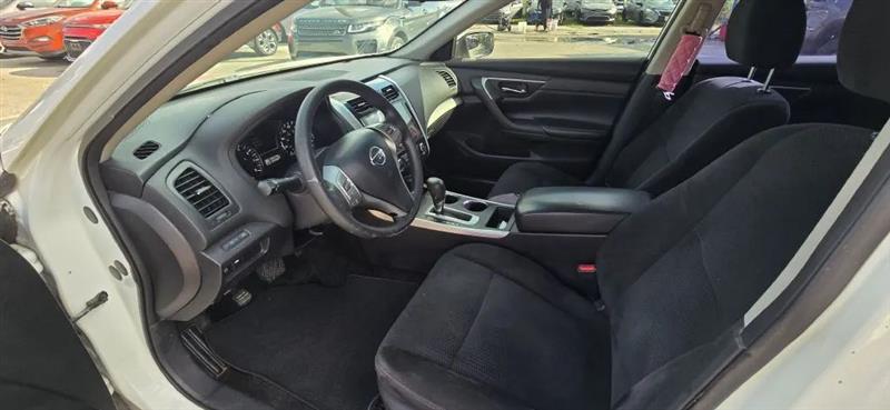 Nissan Altima 2.5 S 2014