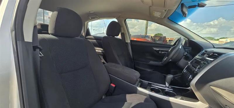 Nissan Altima 2.5 S 2014