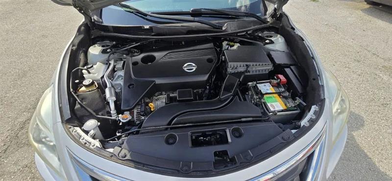 Nissan Altima 2.5 S 2014