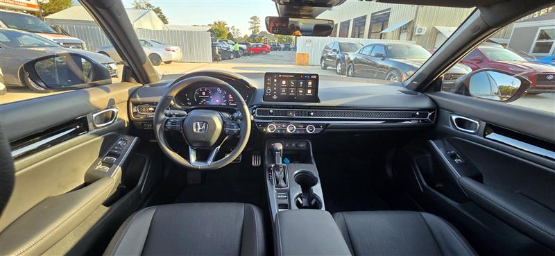 Honda Civic Sport Touring Hybrid 2025