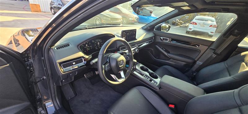 Honda Civic Sport Touring Hybrid 2025