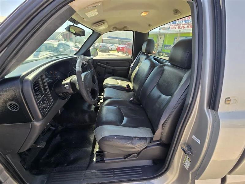 Chevrolet Silverado 1500 Work Truck Long Bed 2WD 2004