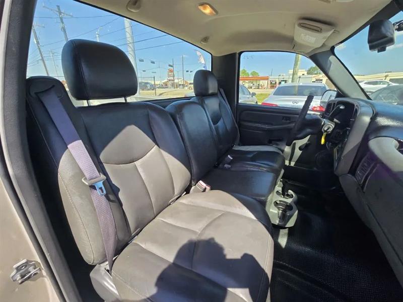 Chevrolet Silverado 1500 Work Truck Long Bed 2WD 2004