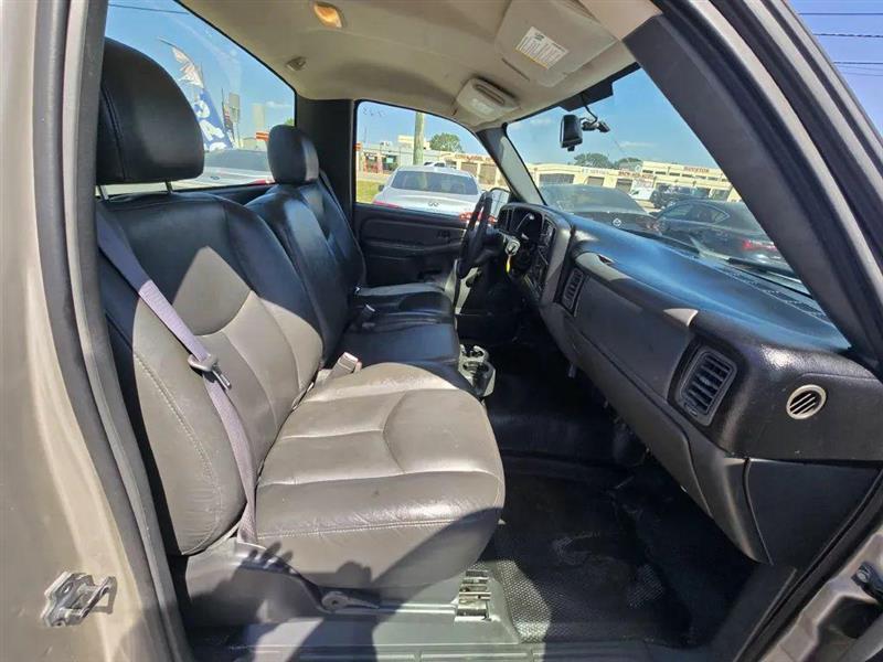 Chevrolet Silverado 1500 Work Truck Long Bed 2WD 2004